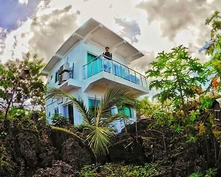 Birdland Beach Club Bolinao Bagian luar foto