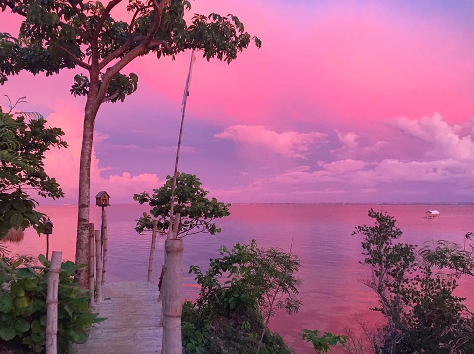 Birdland Beach Club Bolinao Bagian luar foto