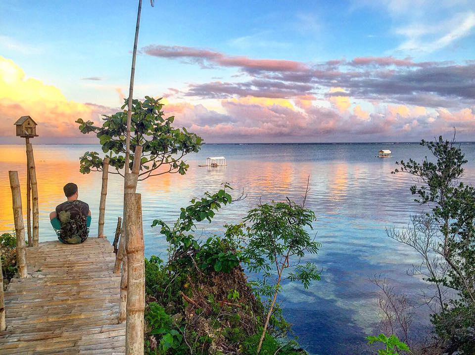 Birdland Beach Club Bolinao Bagian luar foto