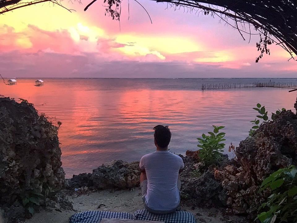 Birdland Beach Club Bolinao Bagian luar foto