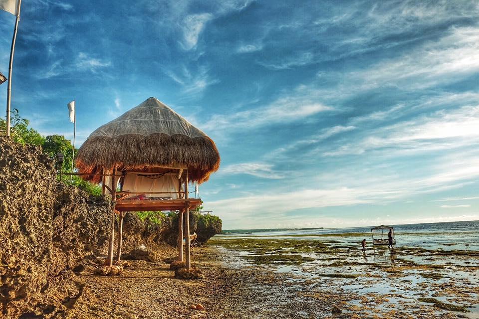 Birdland Beach Club Bolinao Bagian luar foto