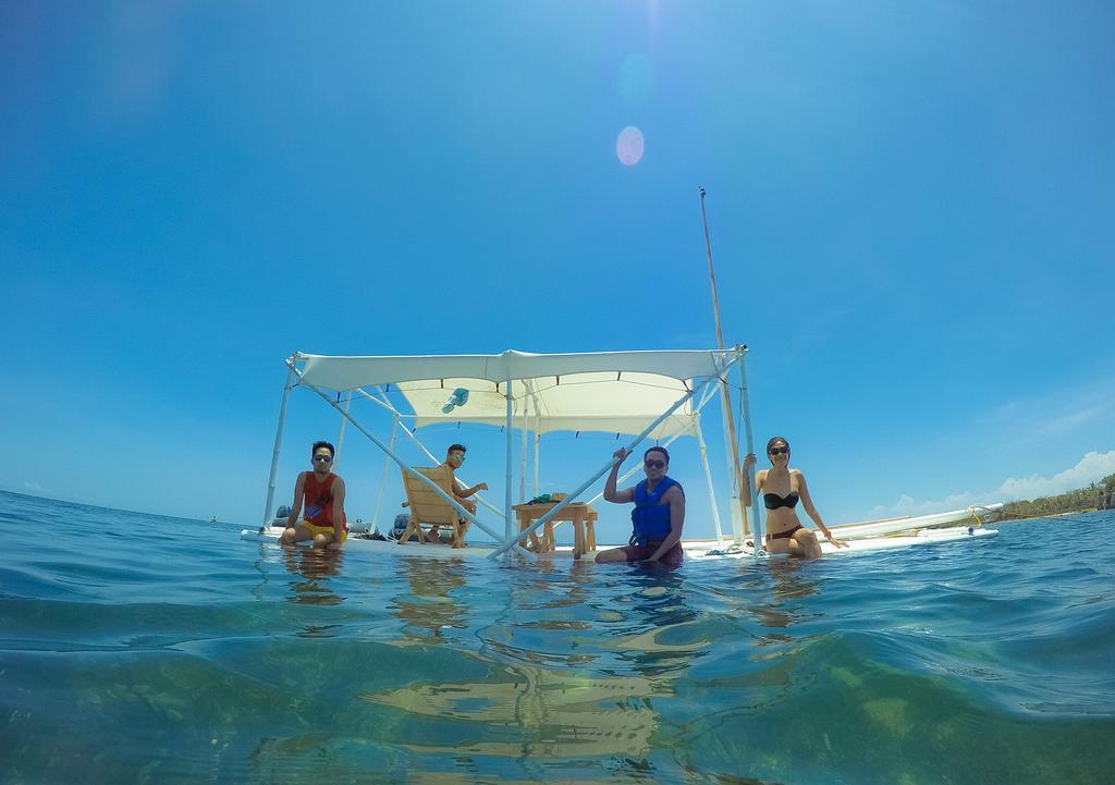 Birdland Beach Club Bolinao Bagian luar foto