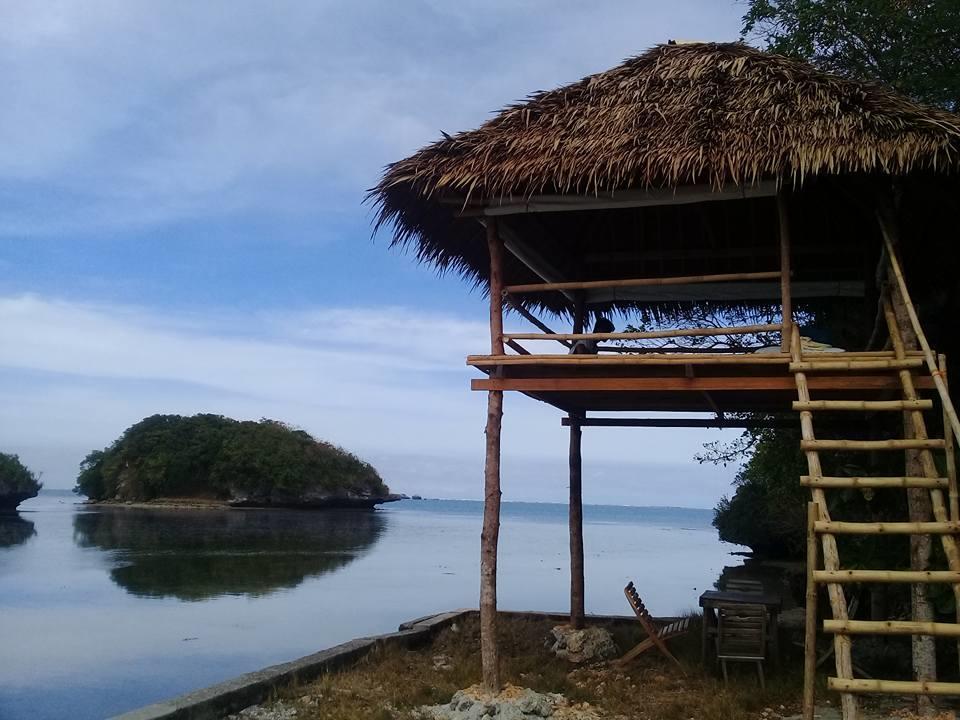 Birdland Beach Club Bolinao Bagian luar foto
