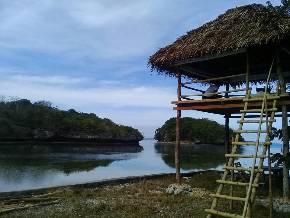 Birdland Beach Club Bolinao Bagian luar foto
